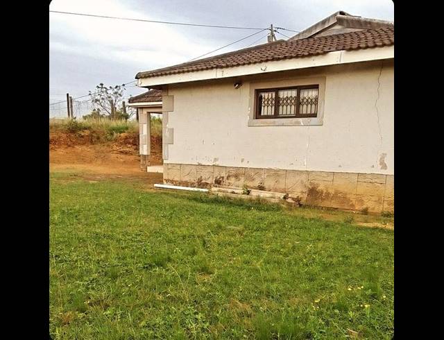 3 BEDROOM HOUSE FOR SALE IN UMLAZI